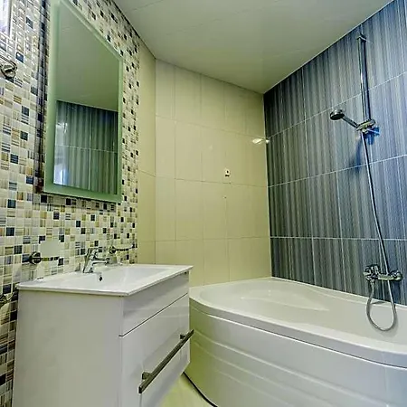 Alisa Hotel *